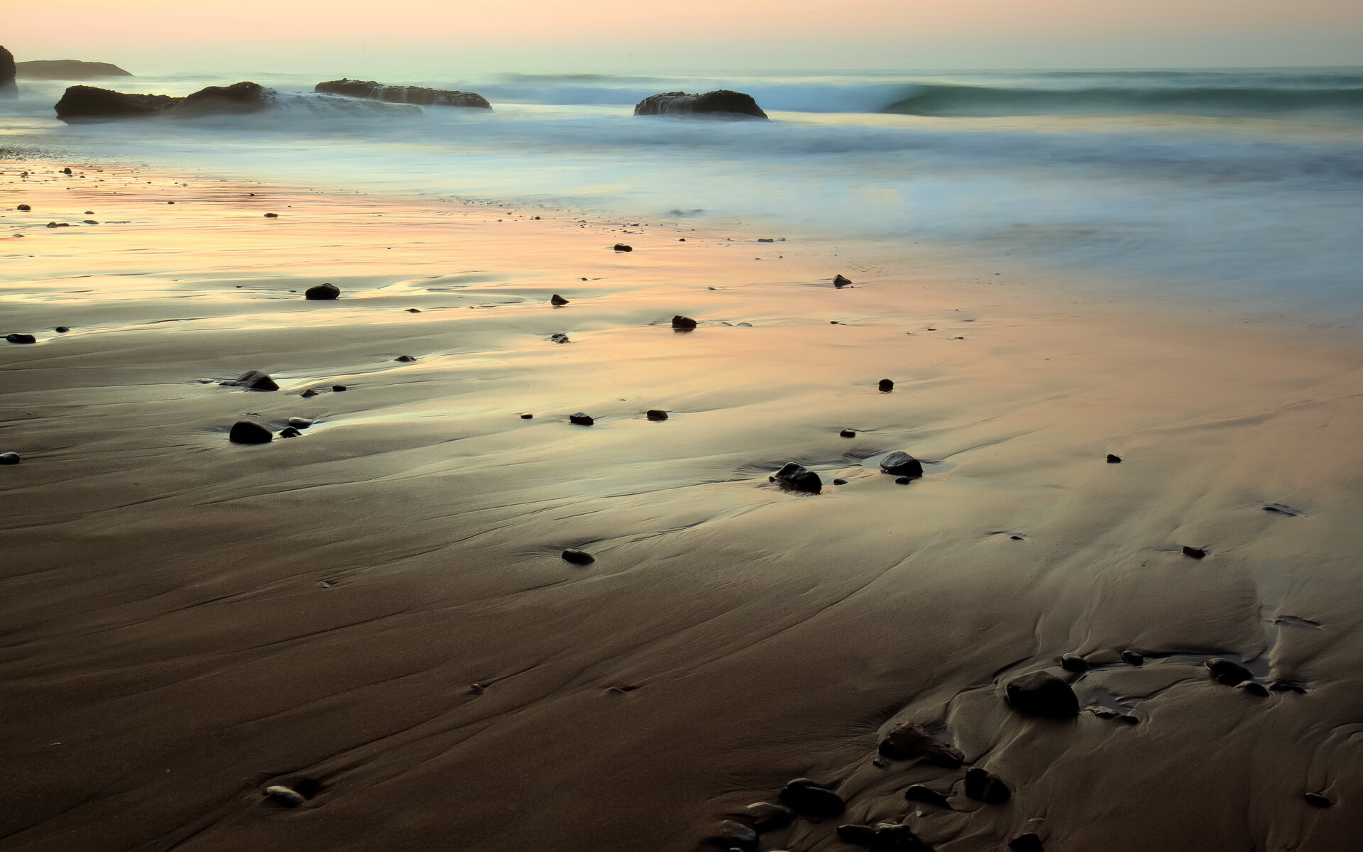 伊朗年轻球员表现抢眼,伊朗足球球员